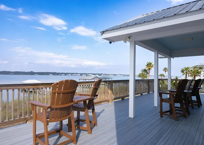 Steps To Gulf & Private Lagoon Amenities