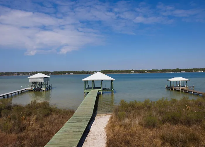 Holiday home Steps To Gulf & Private Lagoon Amenities *