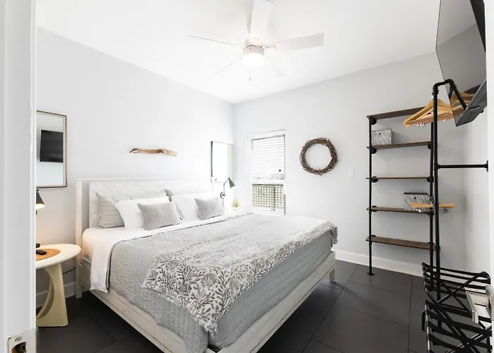Steps To Gulf & Private Lagoon Amenities Holiday home Gulf Shores